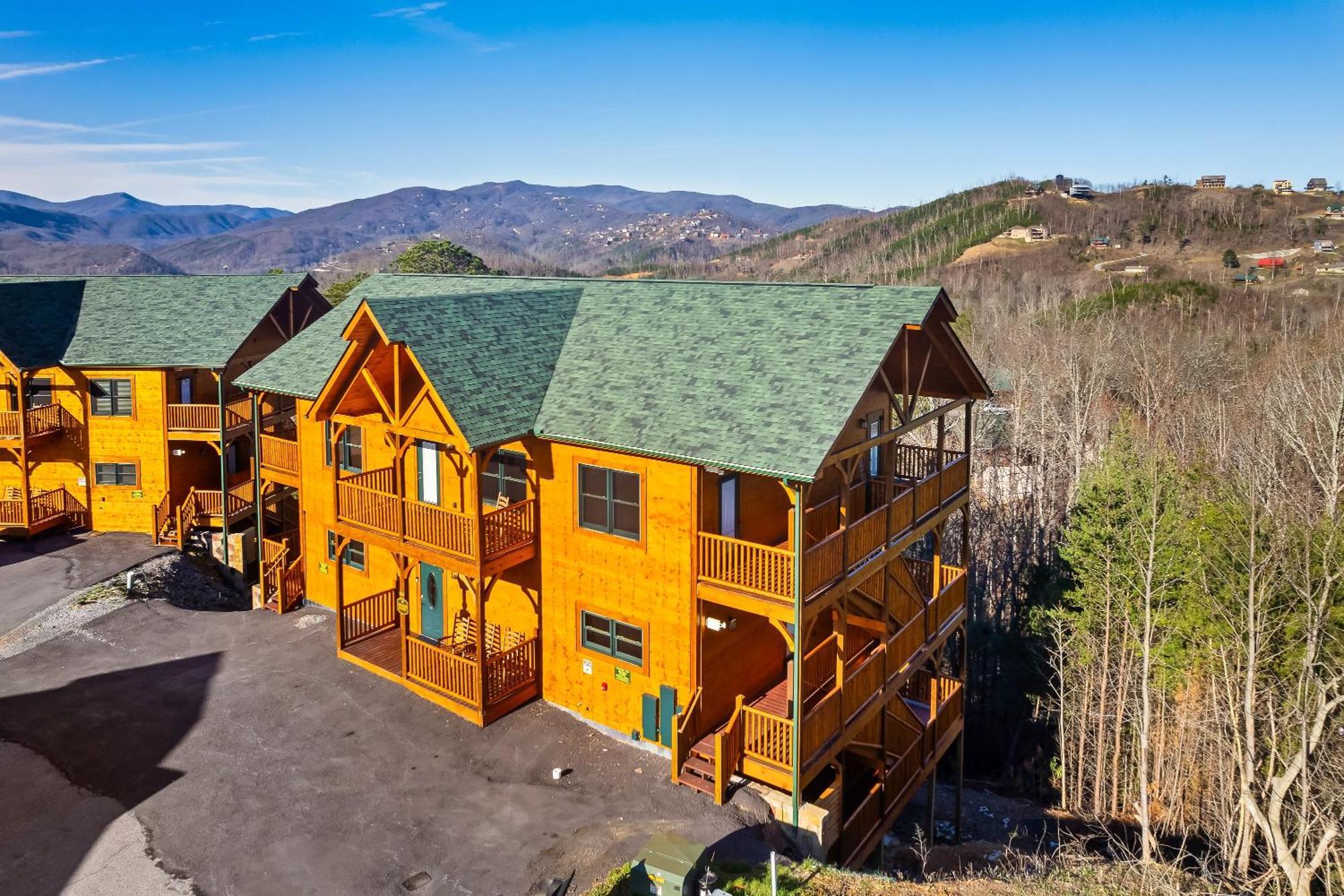 Full Equipped Cabin With A Pool And Game Room Smokies Views Гатлинбург Экстерьер фото
